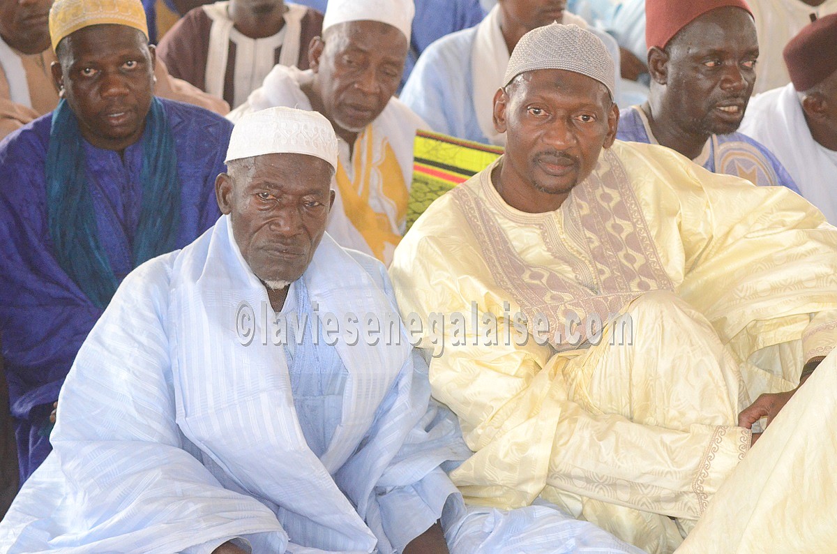 Le Maire de Thilogne Youssouph Dia avec le vieux Djiby Sall, oncle paternel de Macky Sall 