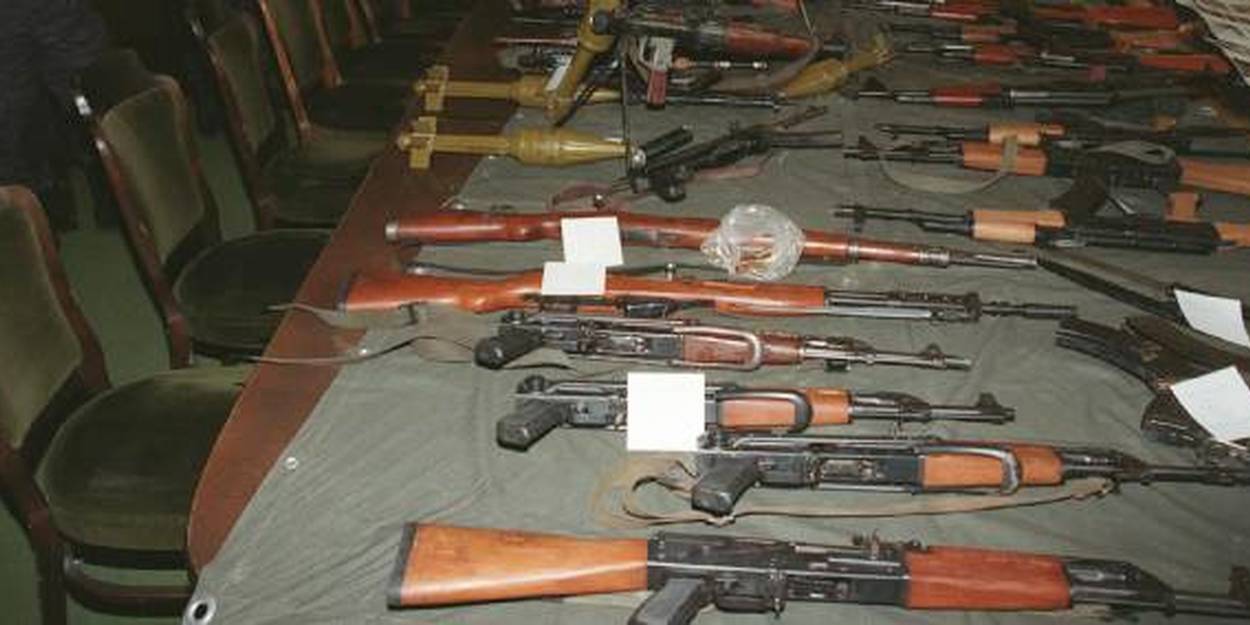 les armes et les munitions dans le Sahel-Kalachnikovs