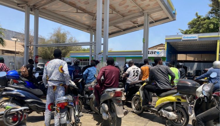 Pénurie d'essence à Dakar au Sénégal