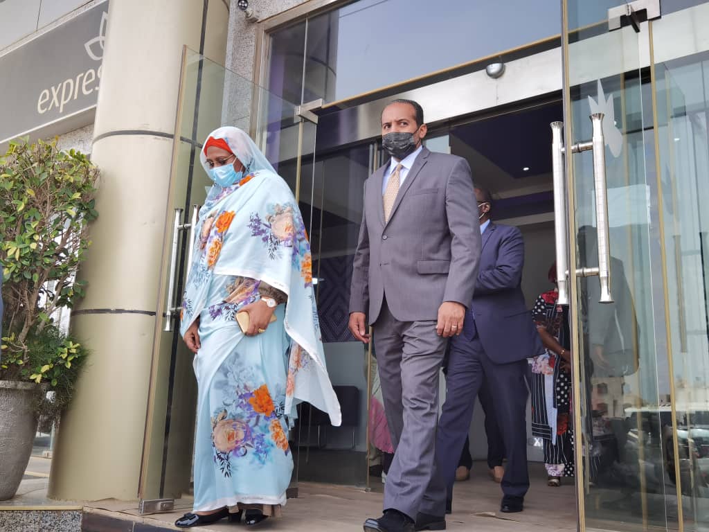 DAKAR - Visite de la Ministre des affaires étrangères du SOUDAN au siège de EXPRESSO Sénégal filiale de SUDATEL (2)