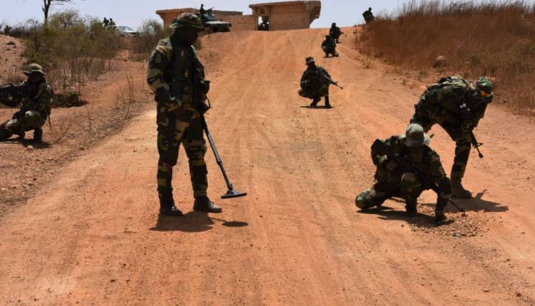 L'armée bombarde les bases rebelles de Kassolole en Casamance