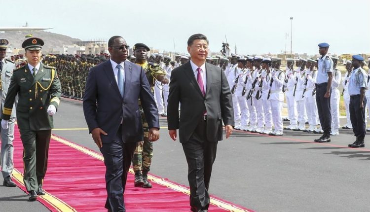 Un déficient mental aurait tenté d'assassiner le président Macky Sall avec un couteau