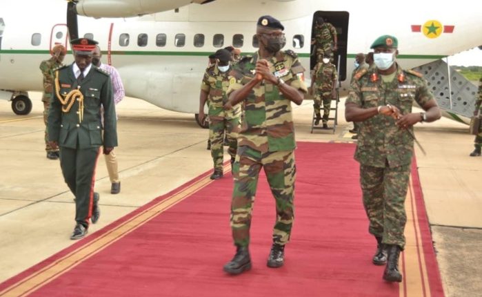 Le chef d’état-major général des Armées en visite de travail en Gambie