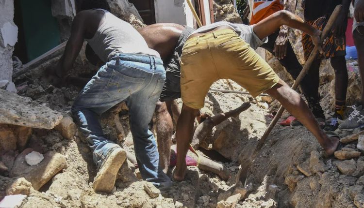 Plus de 300 morts dans un Séisme en Haïti