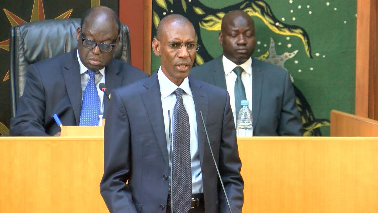 Le ministre des finances et du budget Abdoulaye Daouda Diallo tente de justifier l'endettement de l'Etat