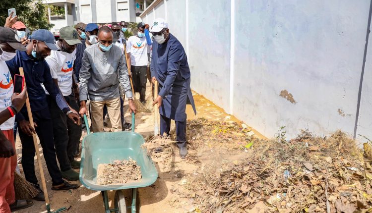 Macky Sall opération de nettoiement à Dakar - Sénégal
