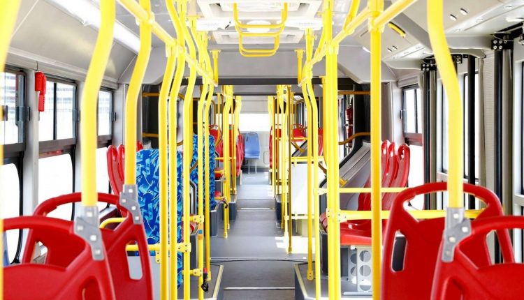 Macky Sall annonce 400 bus sobres en carbone, pour desservir 14 lignes à DAKAR