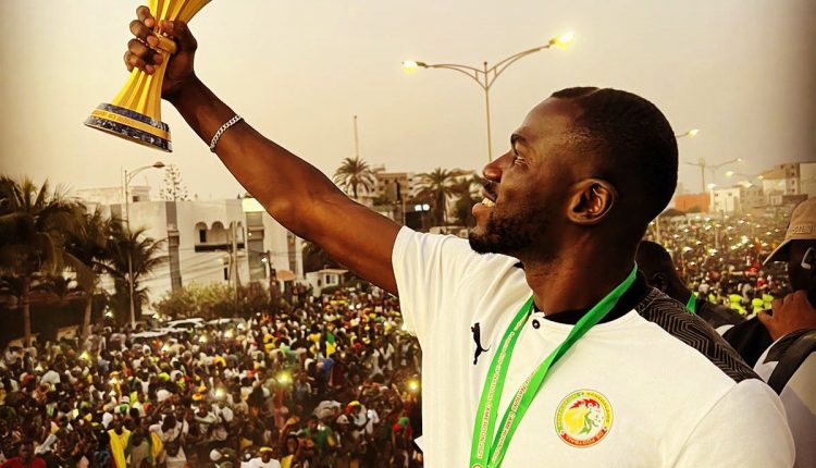 Kalidou Koulibaly aux supporters : «Grâce à vous, on a emmené ce magnifique trophée»