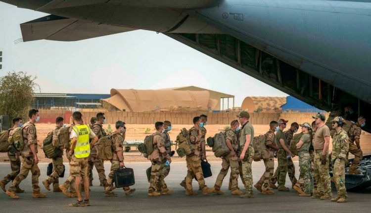 la France annonce son retrait militaire du Mali