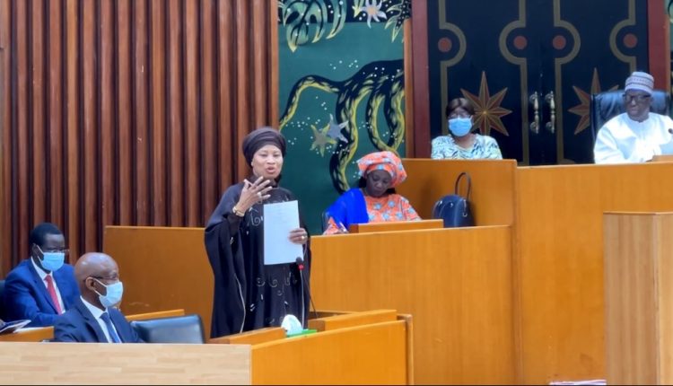 La cheffe de la diplomatie Sénégalaise, Aïssata Tall Sall à l'Assemblée Nationale