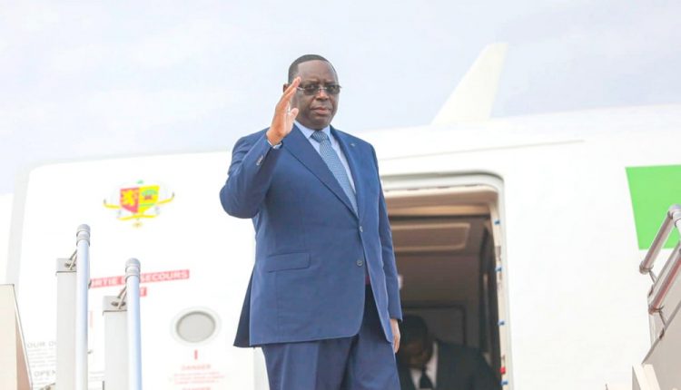 Macky Sall encourage la médiocrité et les contre valeurs au Sénégal