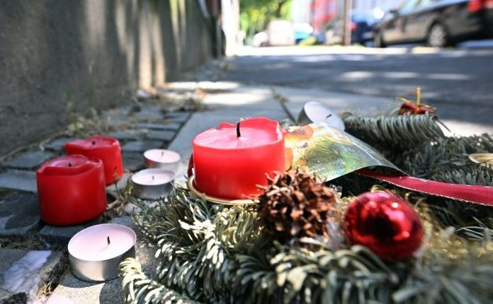 Couronne de bougies au lieu de l’accident à Dortmund photo dpa