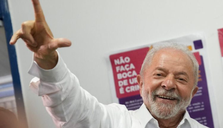Lula remporte de justesse la présidentielle au Brésil face à Bolsonaro
