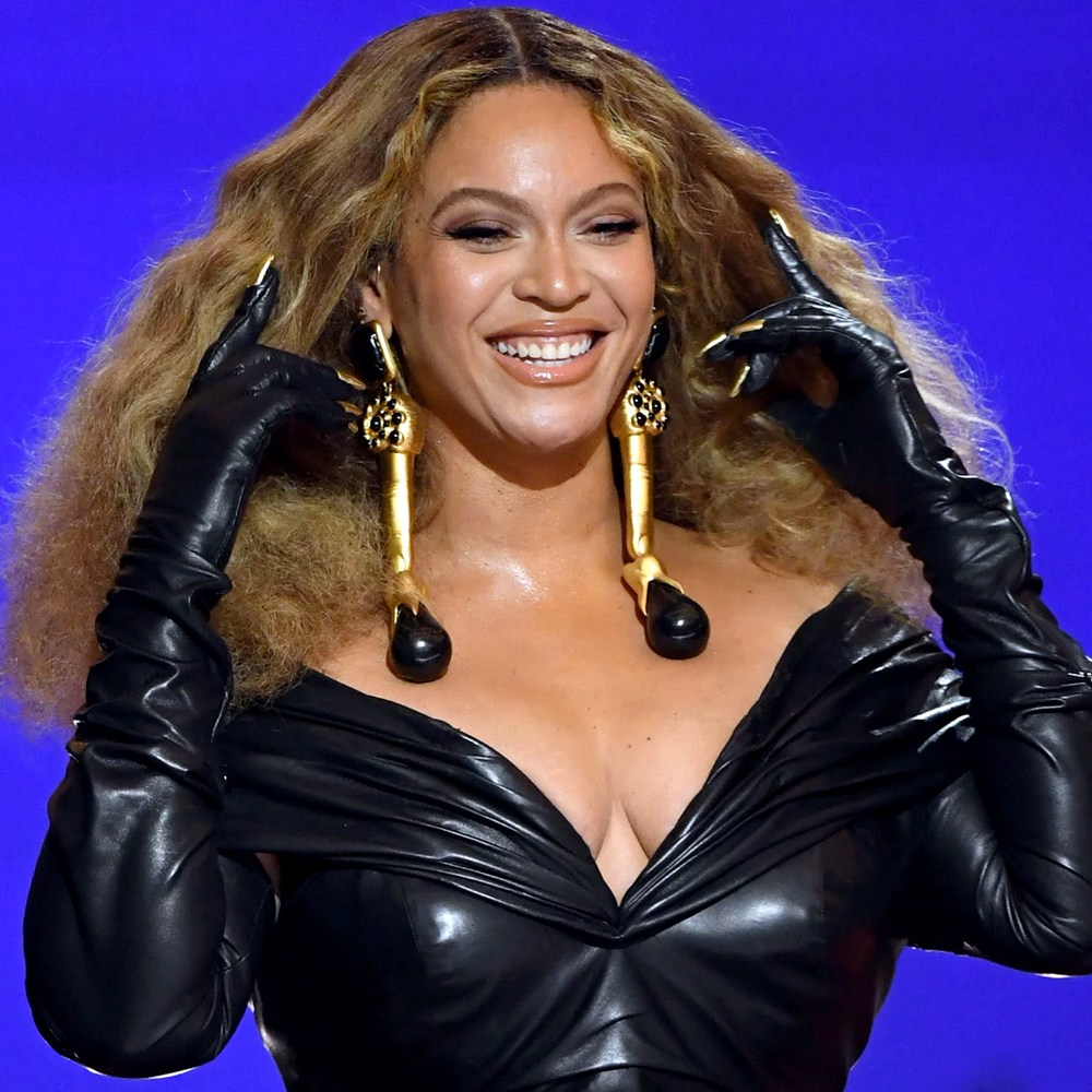 Beyoncé en tête des nominations pour les Grammy Awards 2023