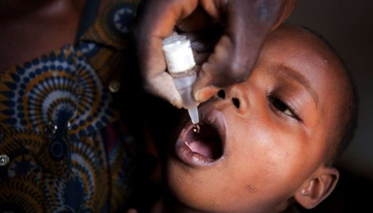 la poliomyélite en Afrique, Rencontre à Dakar