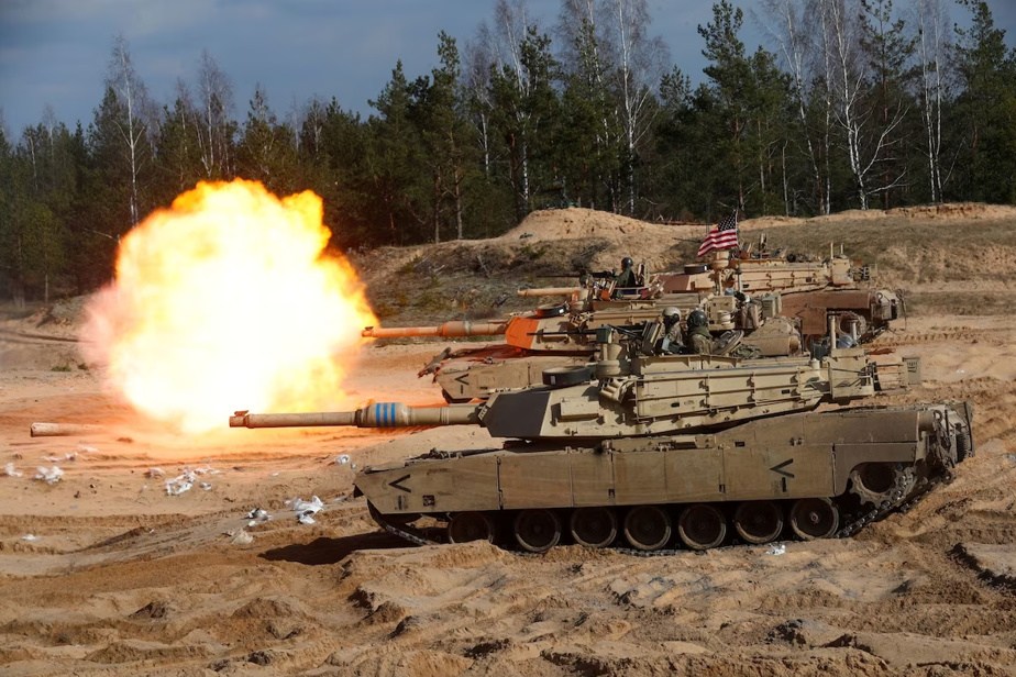Les États-Unis et l'Allemagne annoncent l'envoi de chars lourds à l'Ukraine