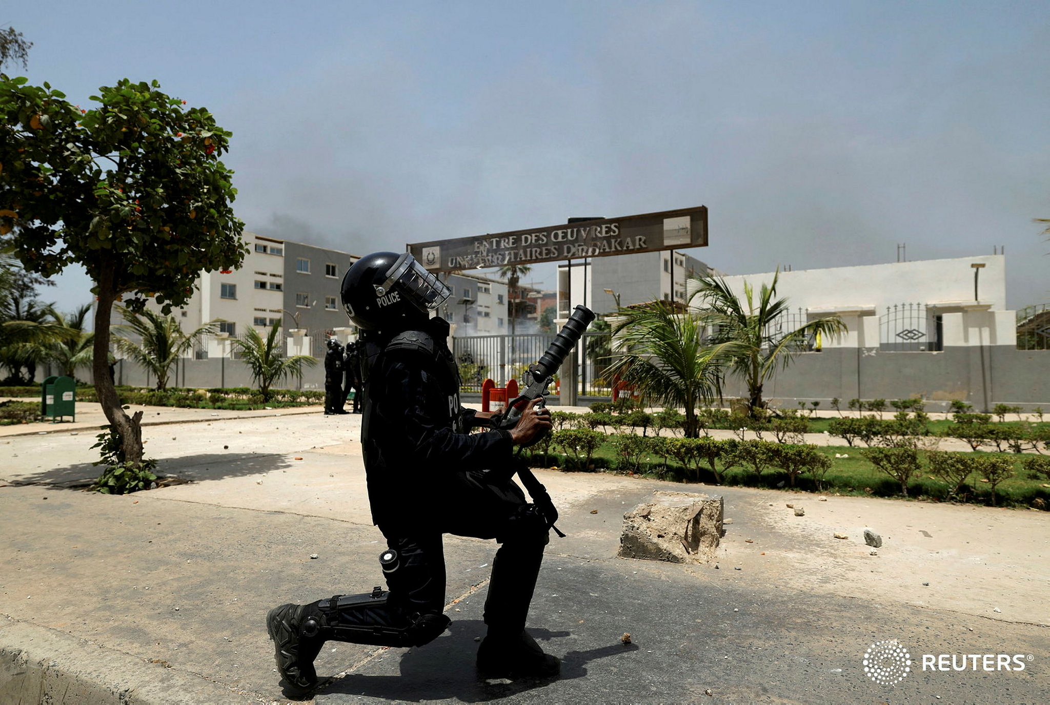 Policier lors des Manifestations Violentes de juin à Dakar au Sénégal