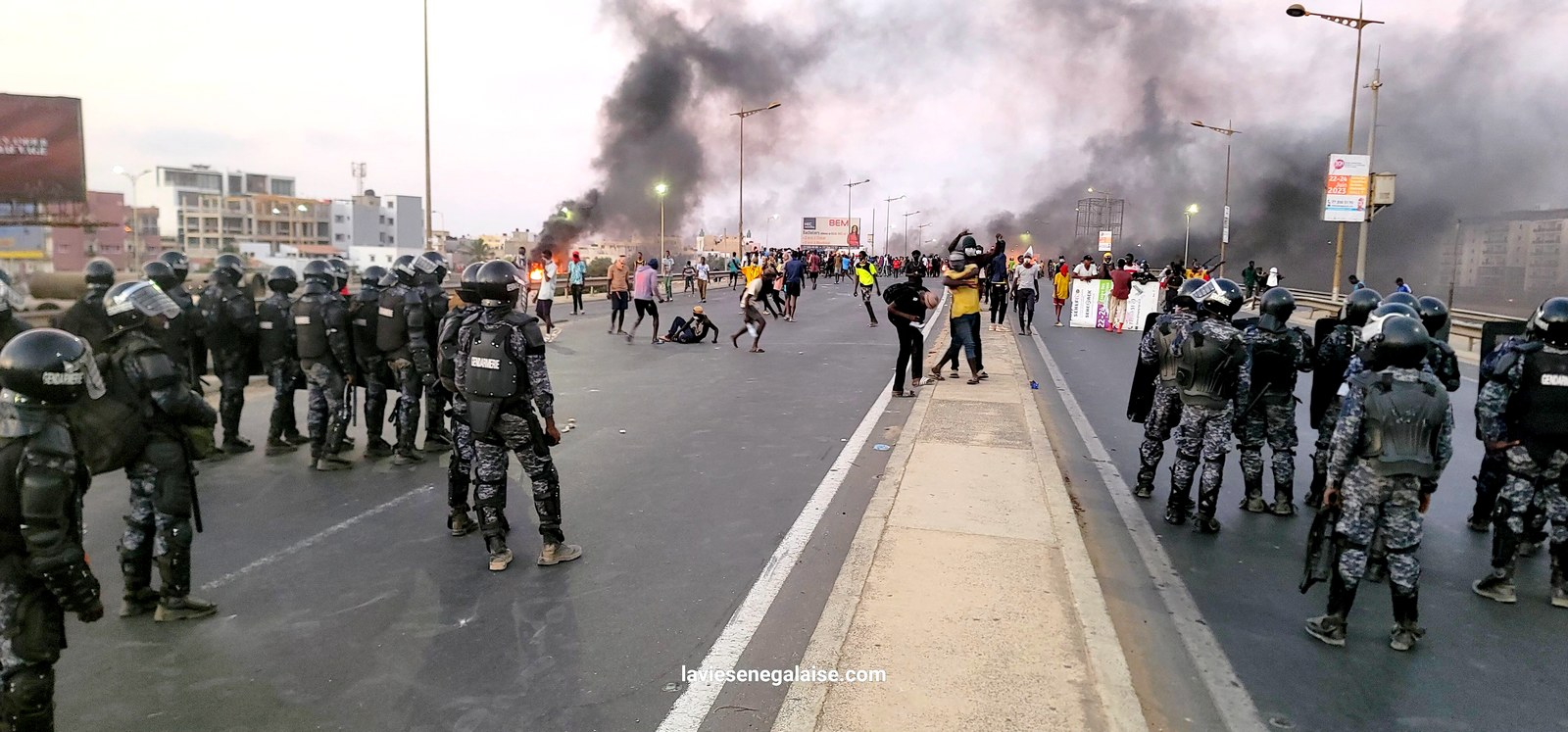 Manifestations à Dakar - 2ème jour, un après-midi mouvementé à Ouest Foire