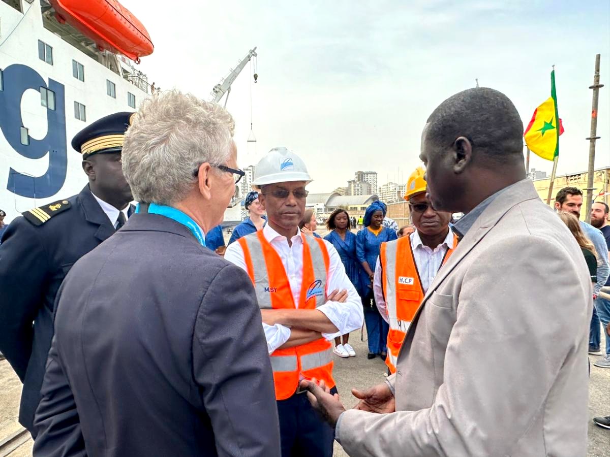Mountaga Sy DG Port de Dakar - Accueil BATEAU MÉDICAL GLOBAL MERCY AU PORT DE DAKAR