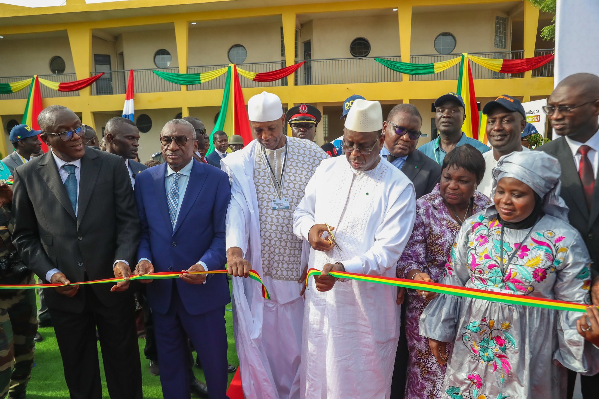 Macky Sall inaugure « Tobacco Road de Banjul »
