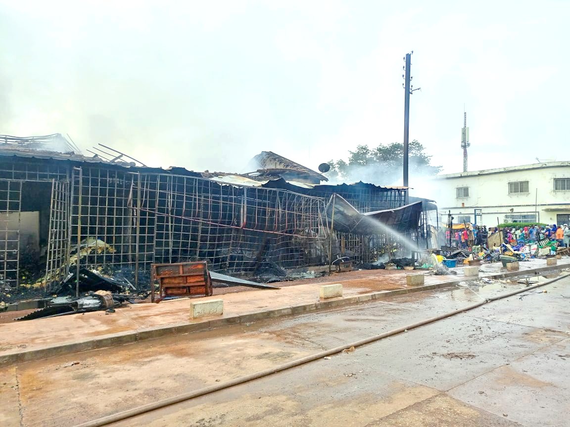 Un incendie ravage plusieurs magasins au marché central de Tambacounda