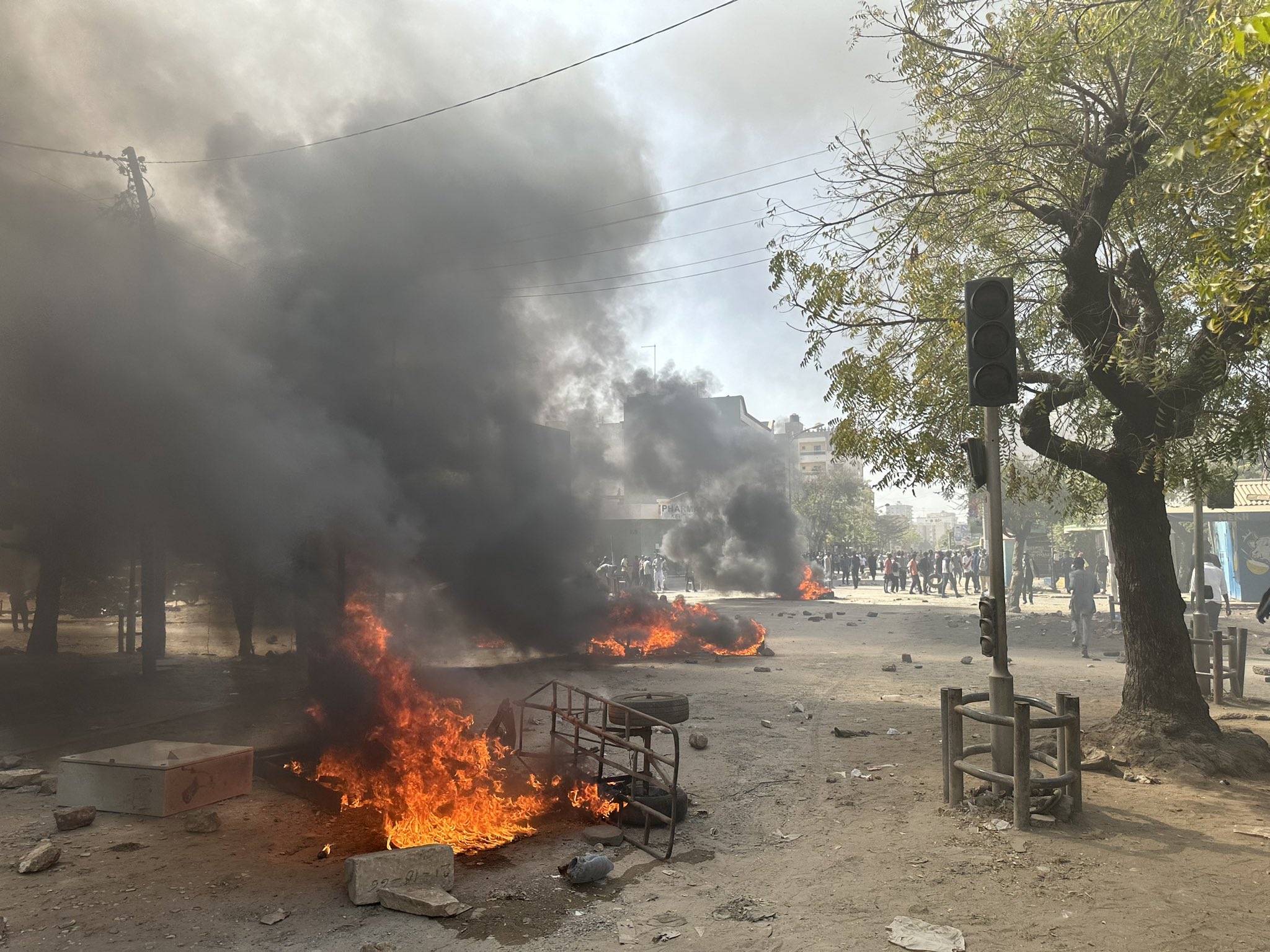 Des heurts ont éclaté entre les manifestants et la police à Dakar (1)