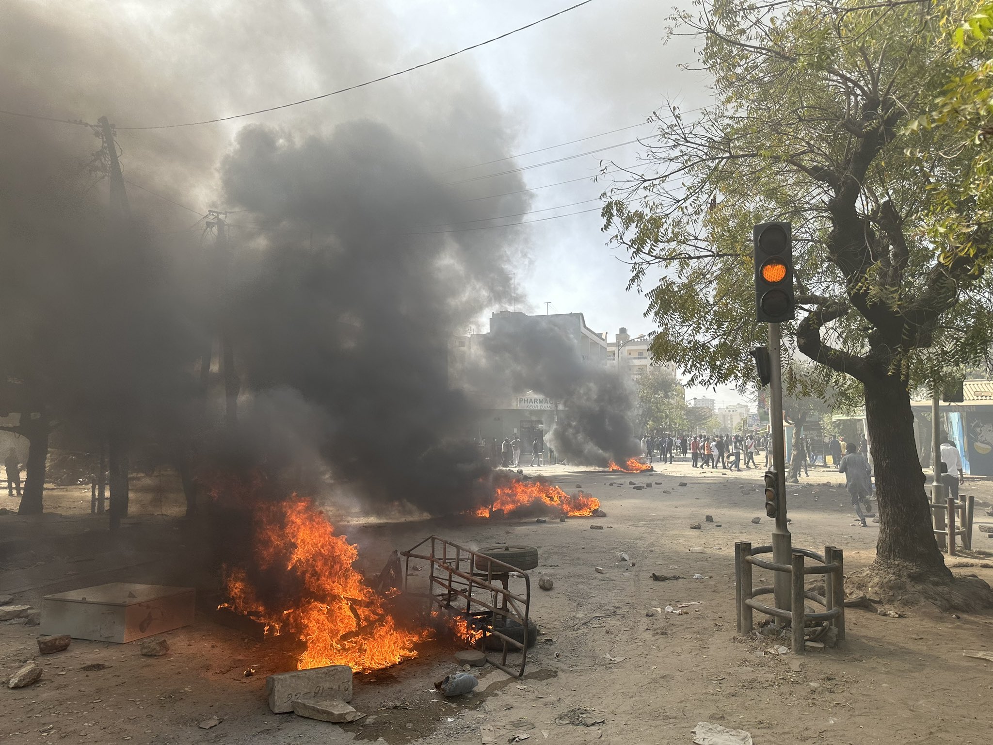 Des heurts ont éclaté entre les manifestants et la police à Dakar (2)
