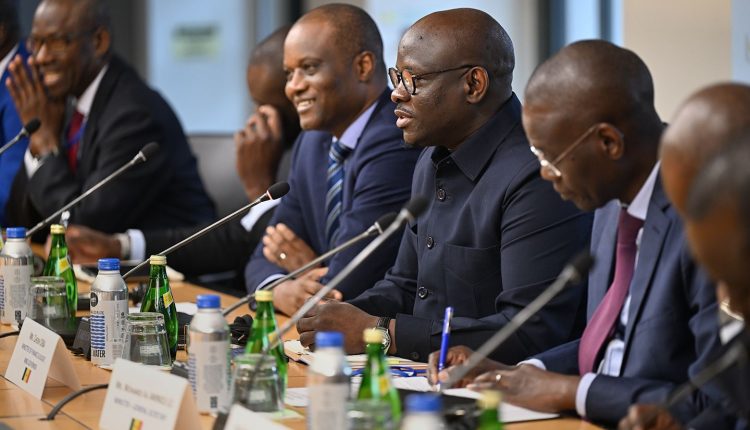 Délégation Sénégalaise, Ministre des Finances avec la Banque Mondiale