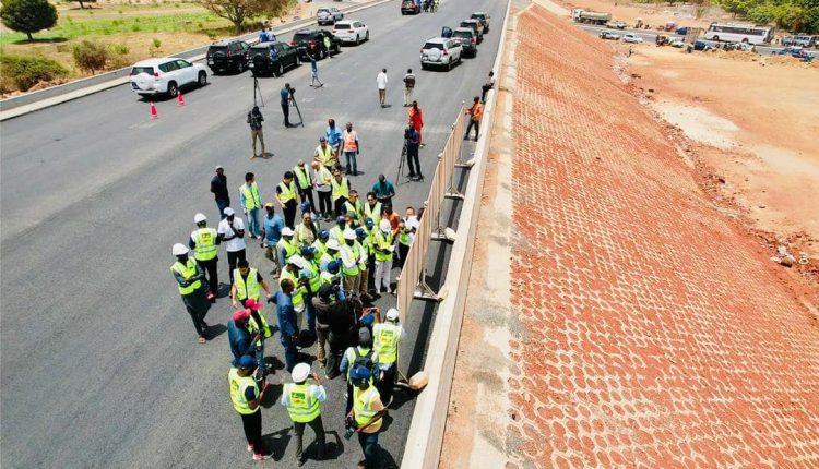 Le Ministre des Infrastructures El Malick Ndiaye visite les travaux de plusieurs chantiers routiers (8)