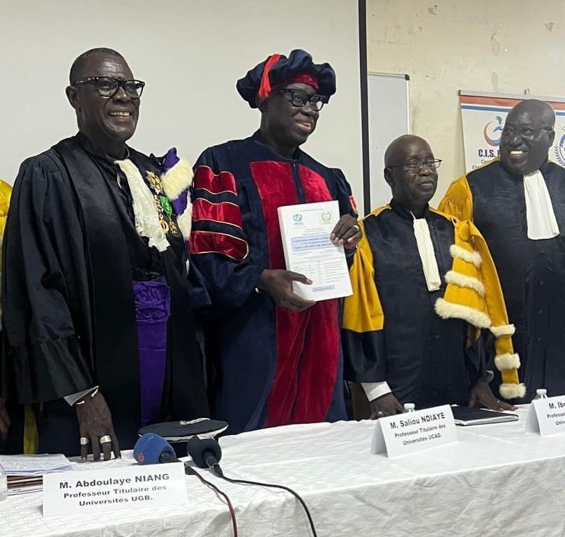 Général Jean Baptiste Tine, Ministre de l'intérieur du Sénégal a soutenu sa thèse de Doctorat