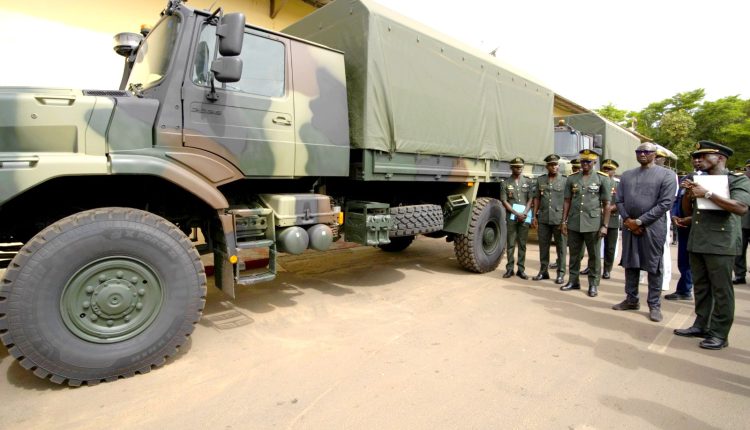 Les Armées réceptionnent des lots de nouveaux véhicules militaires (3)